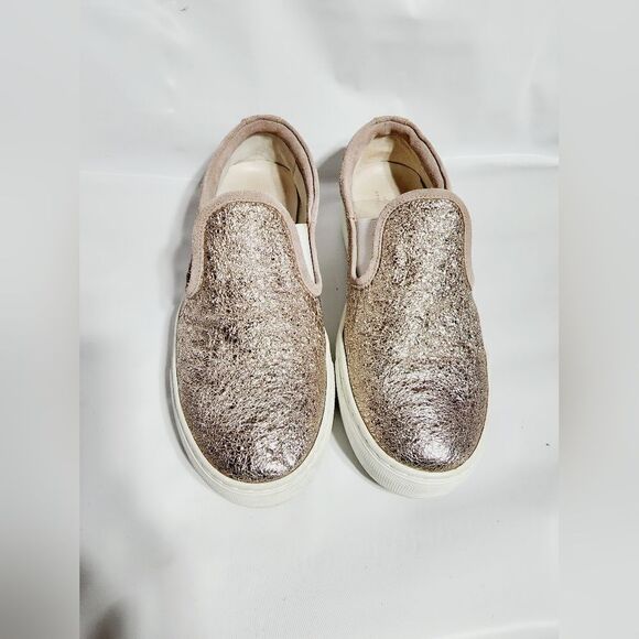 AGL   - Picture 10 of 11